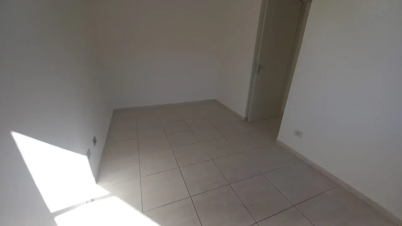 2-bedroom apartment with a mountain view in Florianópolis — photo 15