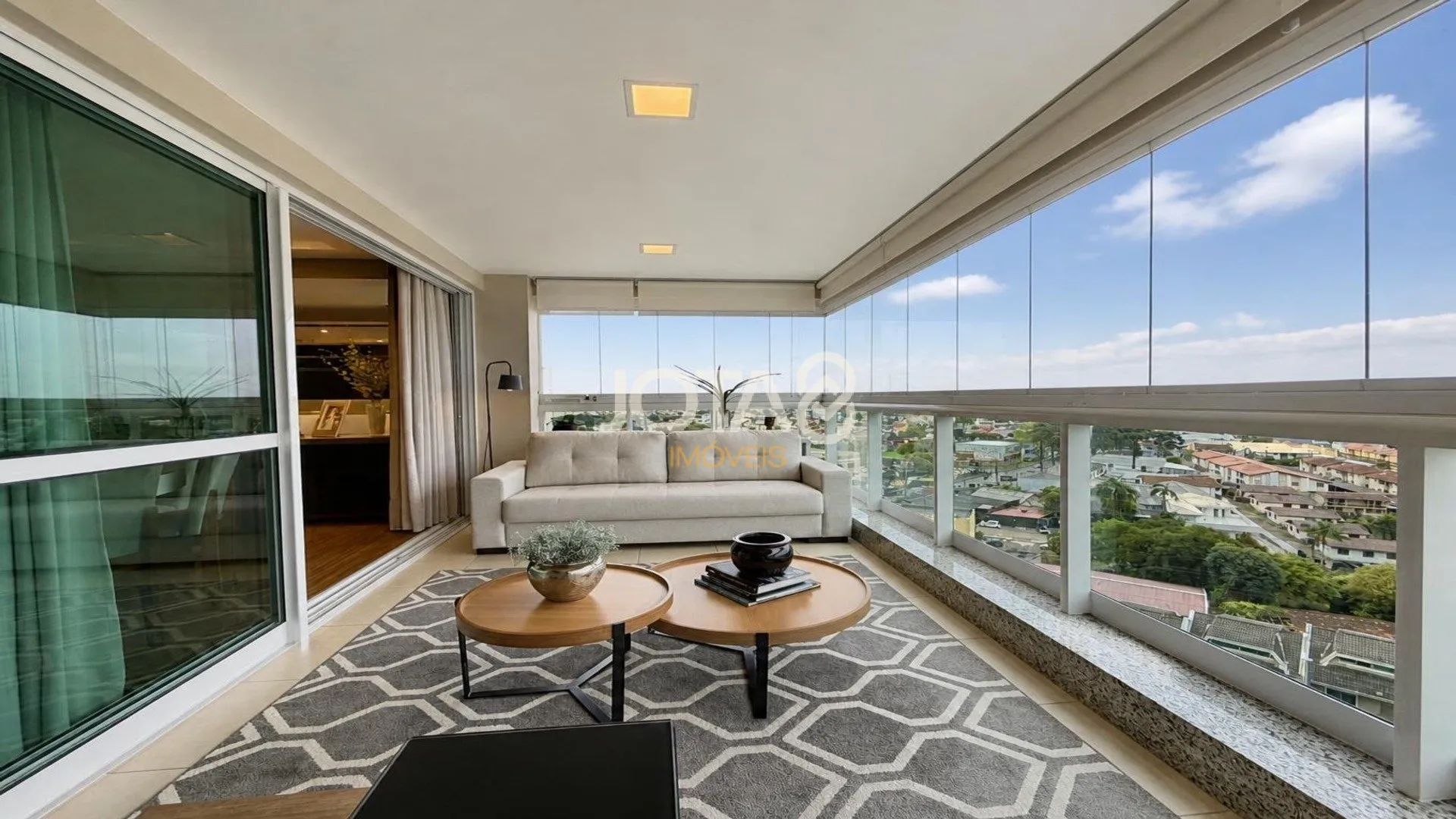 Furnished apartment, 267 m², with floor-to-ceiling windows — photo 18
