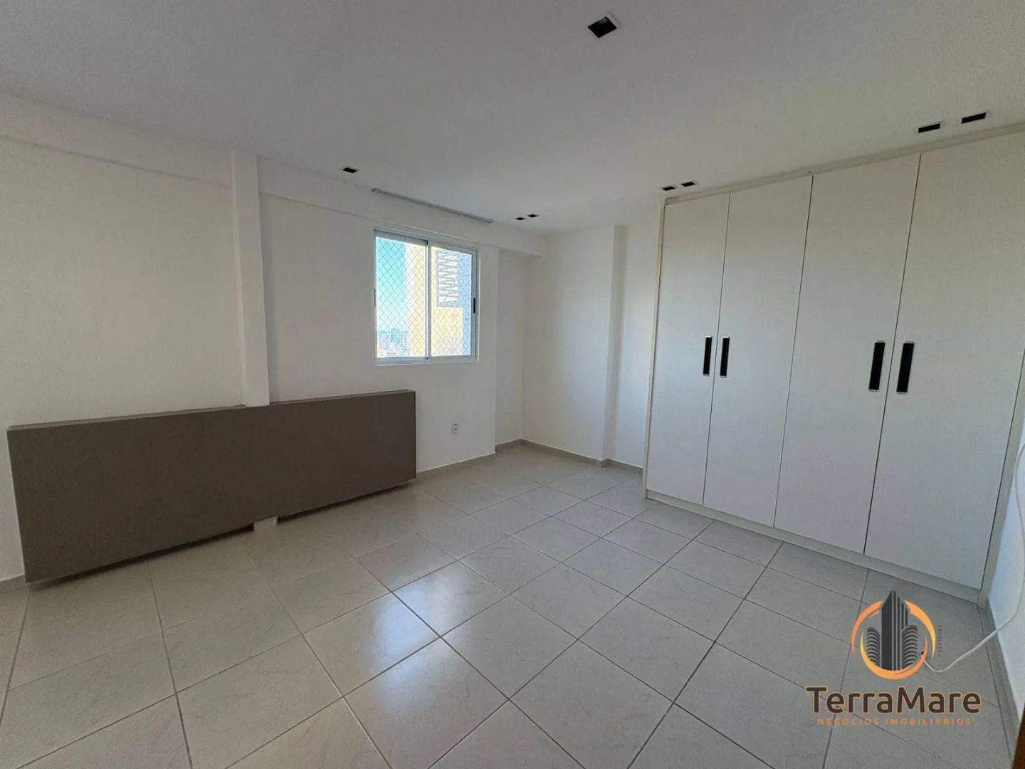 2-bedroom apartment in a building with a pool — photo 5