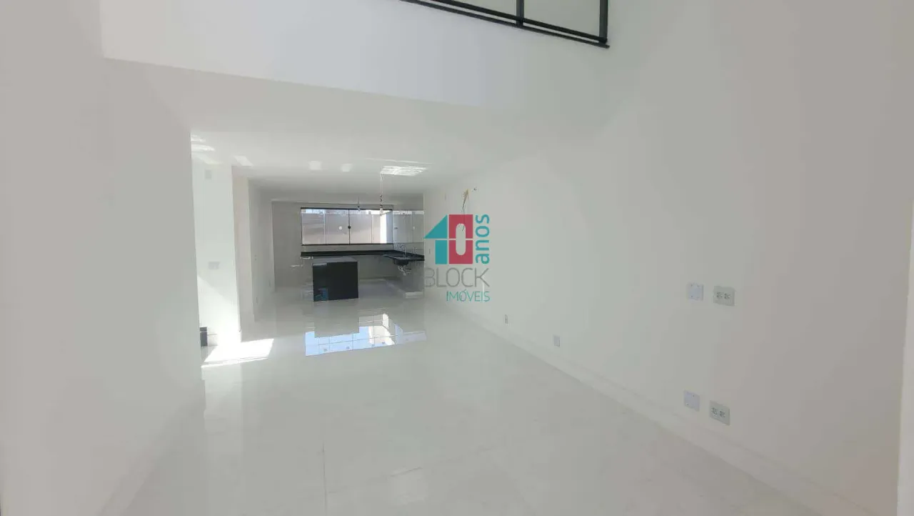 Casa em condomínio com 5 quartos e cozinha integrada — photo 14