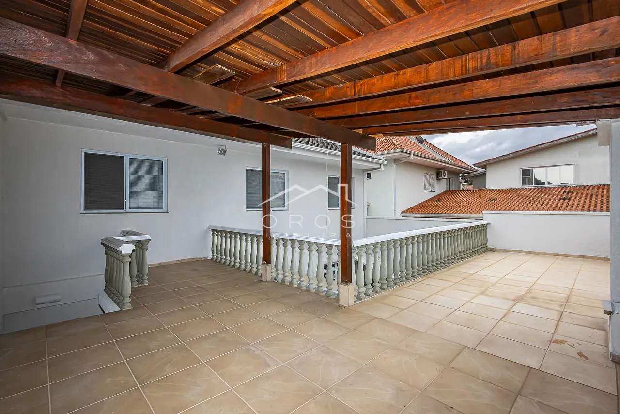 House, 200 m², with a washing machine — photo 43