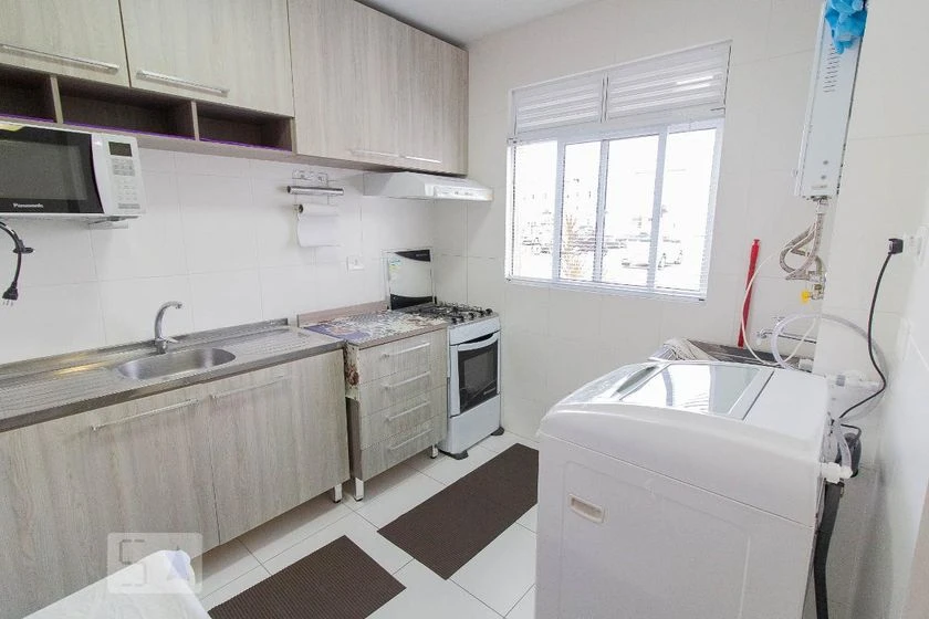 Furnished 1-bedroom apartment with 1 bathroom — photo 12