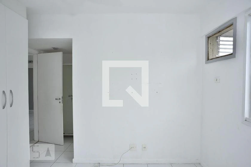 Apartamento de 2 quartos em condomínio com piscina — photo 4