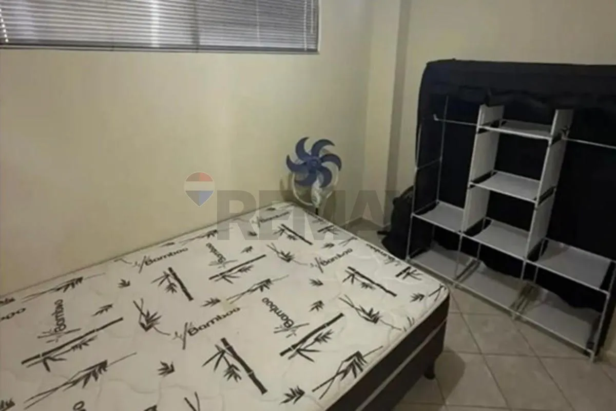 Furnished 3-bedroom apartment with windows on water — photo 6