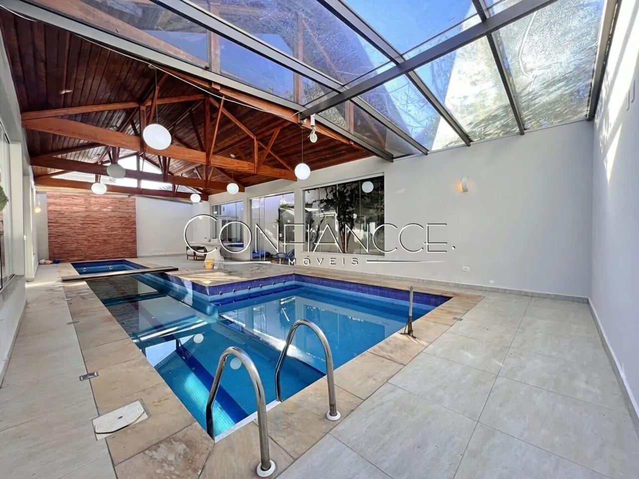 Casa em condomínio com 4 quartos e 6 banheiros — photo 5