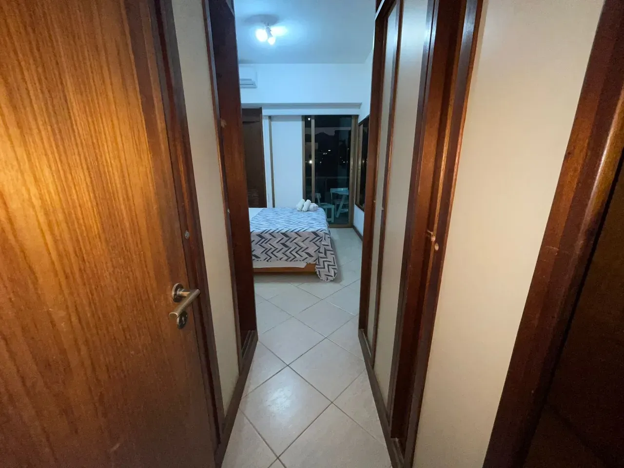 Furnished apartment with 2 bedrooms and closed kitchen — photo 17