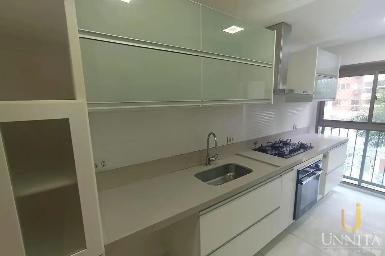 3-bedroom apartment with integrated kitchen and balcony — photo 20