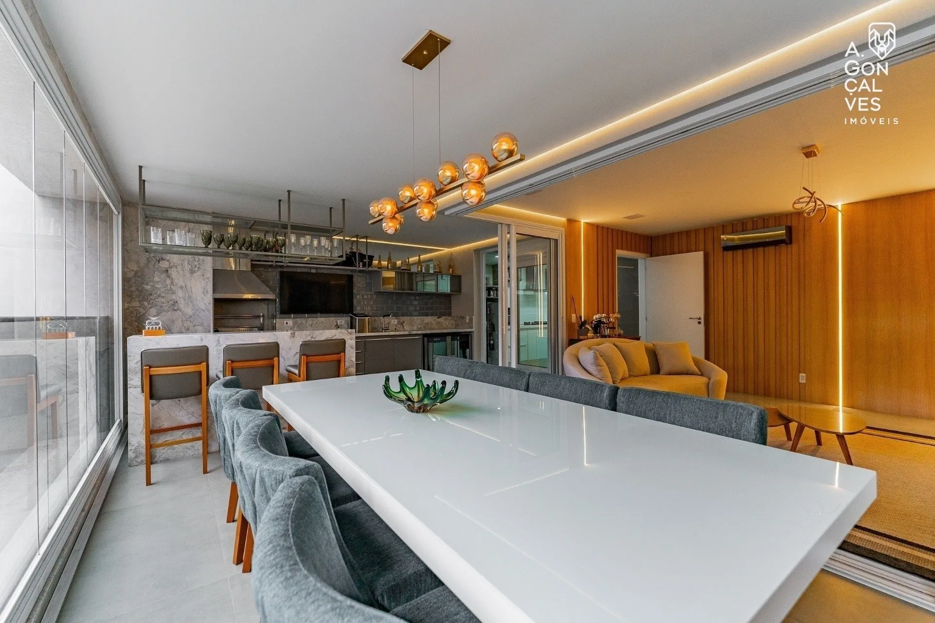 Мебльована квартира 260 м² з 4 спальнями з власними ваннами — photo 10