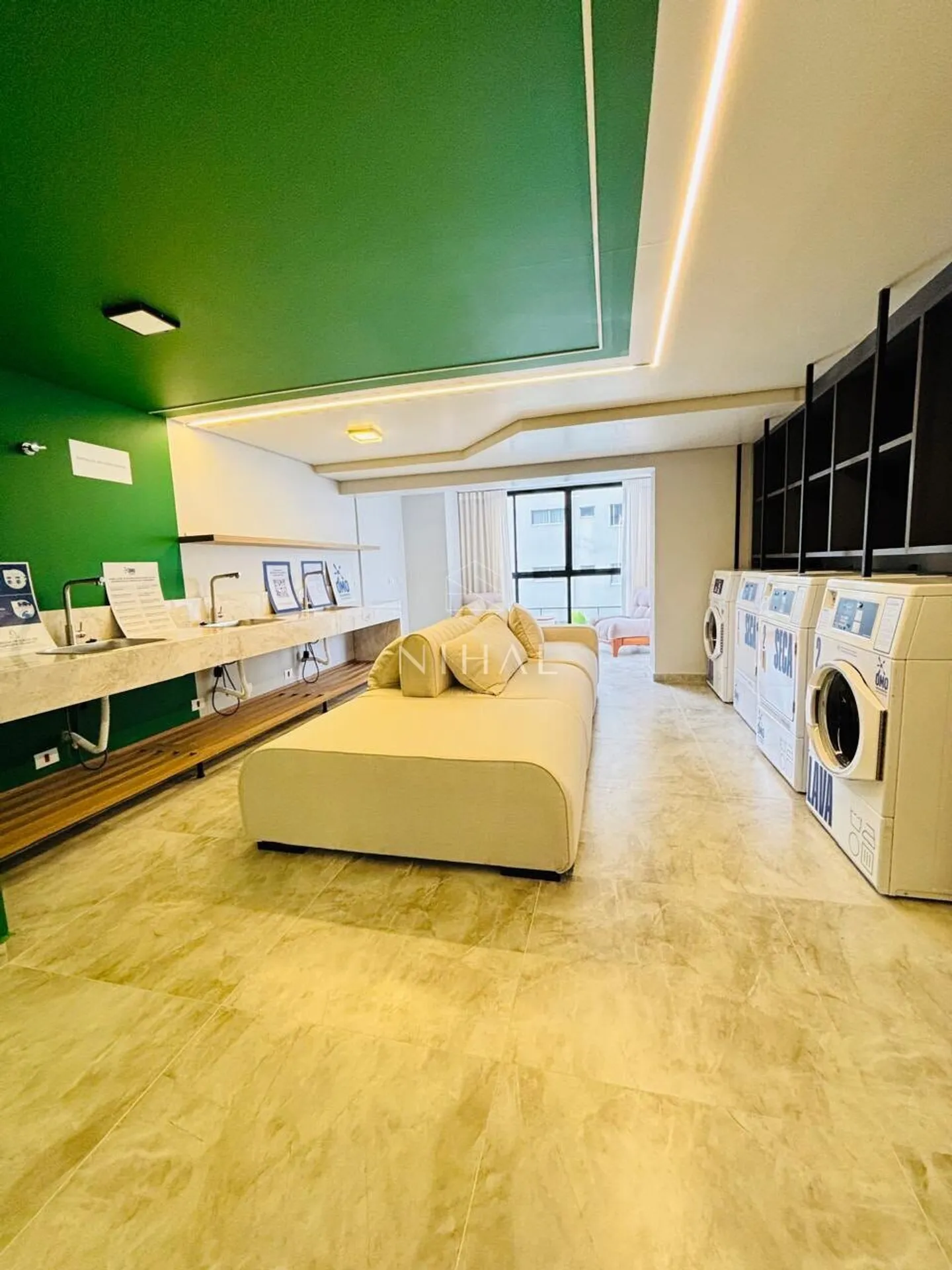 Furnished apartment, 45 m², with a washing machine — photo 32