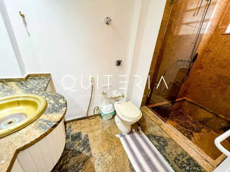 Triplex penthouse with 4 bedrooms and 4 bathrooms — photo 20