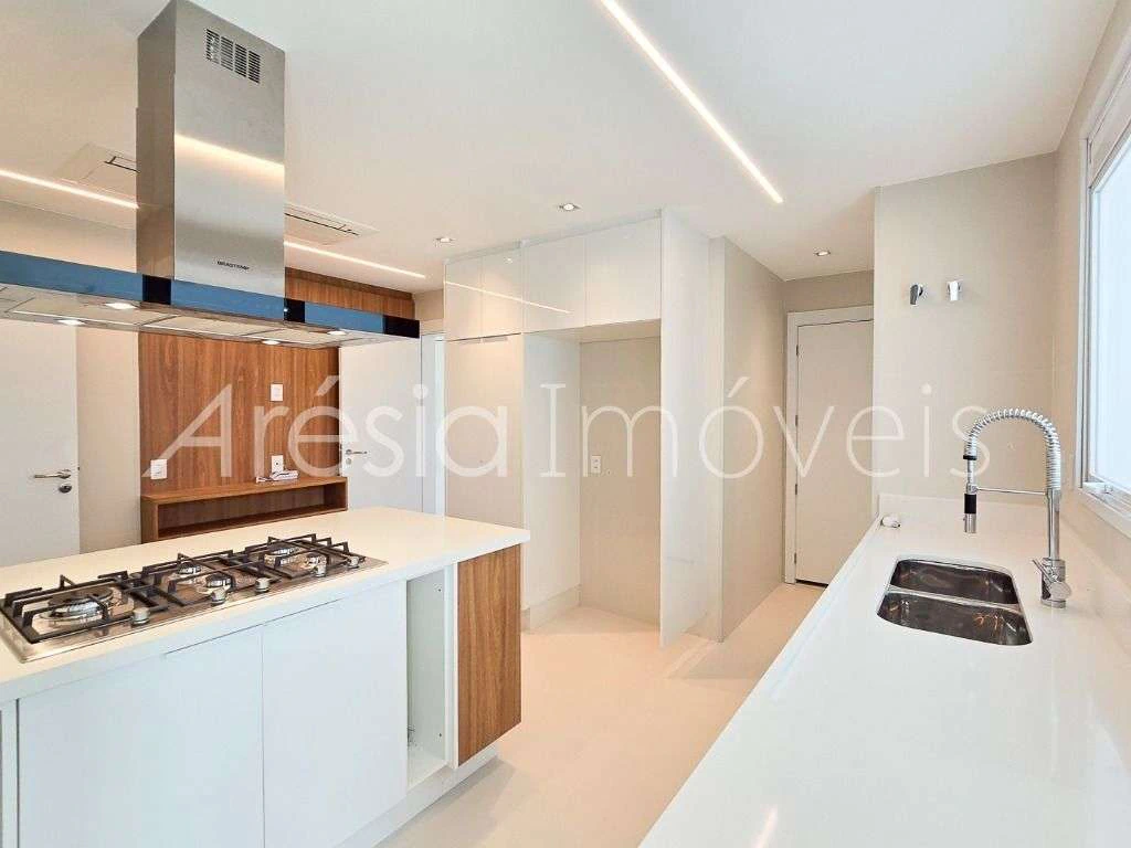 Apartamento de 267 m² com 3 suítes e piscina privativa — photo 14