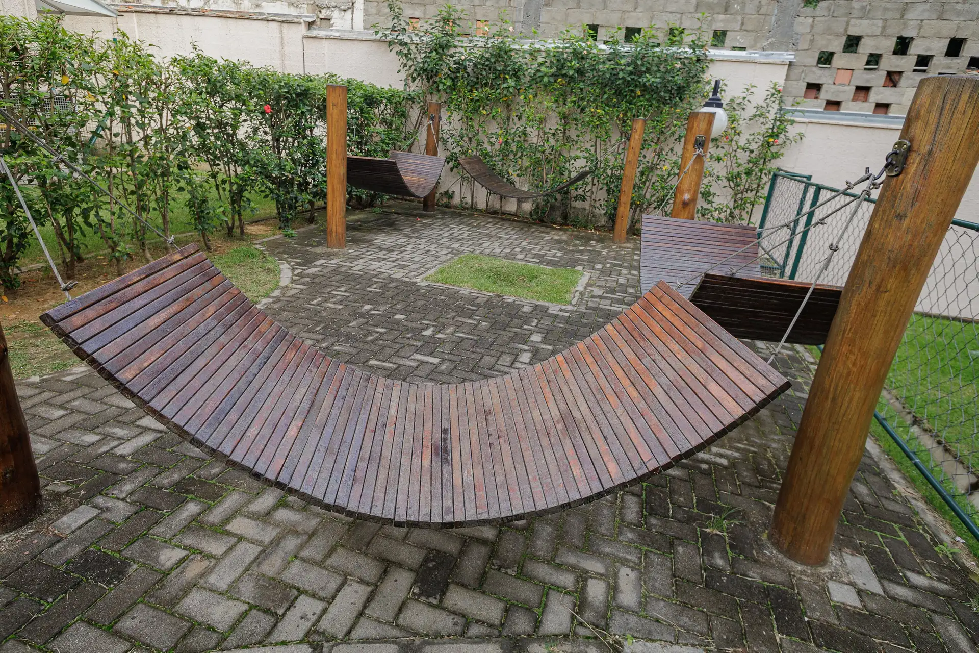 2-bedroom apartment with an open-air pool area — photo 22