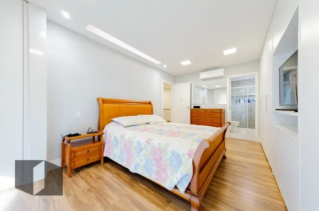 Condominium house with 5 bedrooms and 5 bathrooms — photo 3