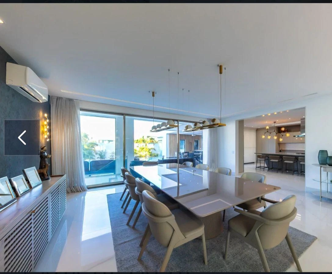 Furnished house with 5 bedrooms and an open-plan kitchen — photo 15