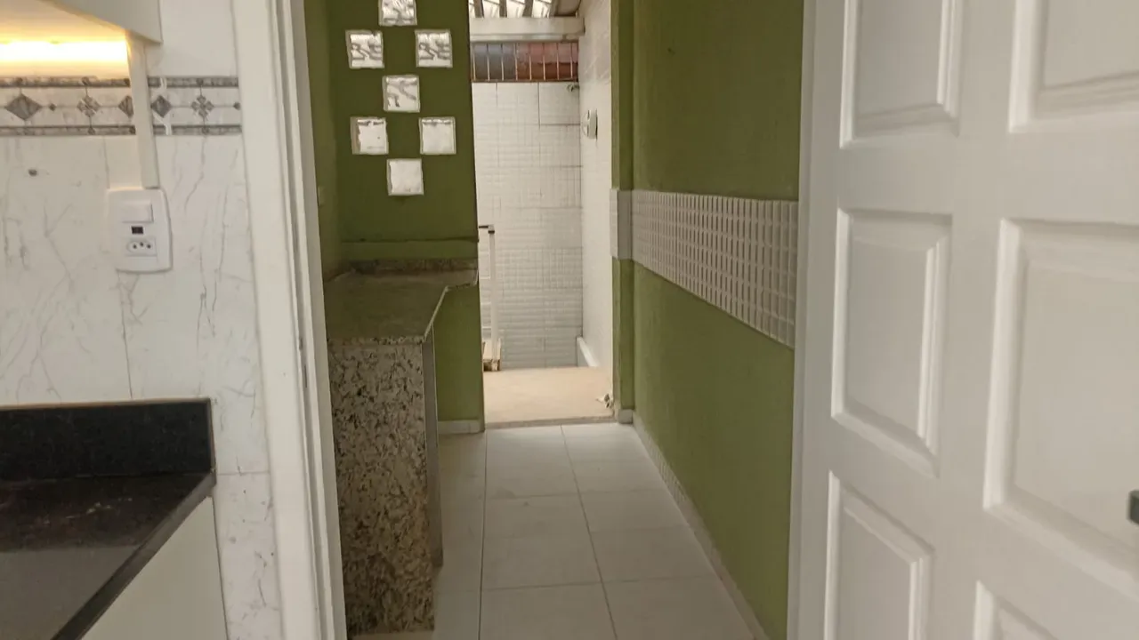 Casa com 4 quartos e 4 banheiros e cozinha a gás — photo 32
