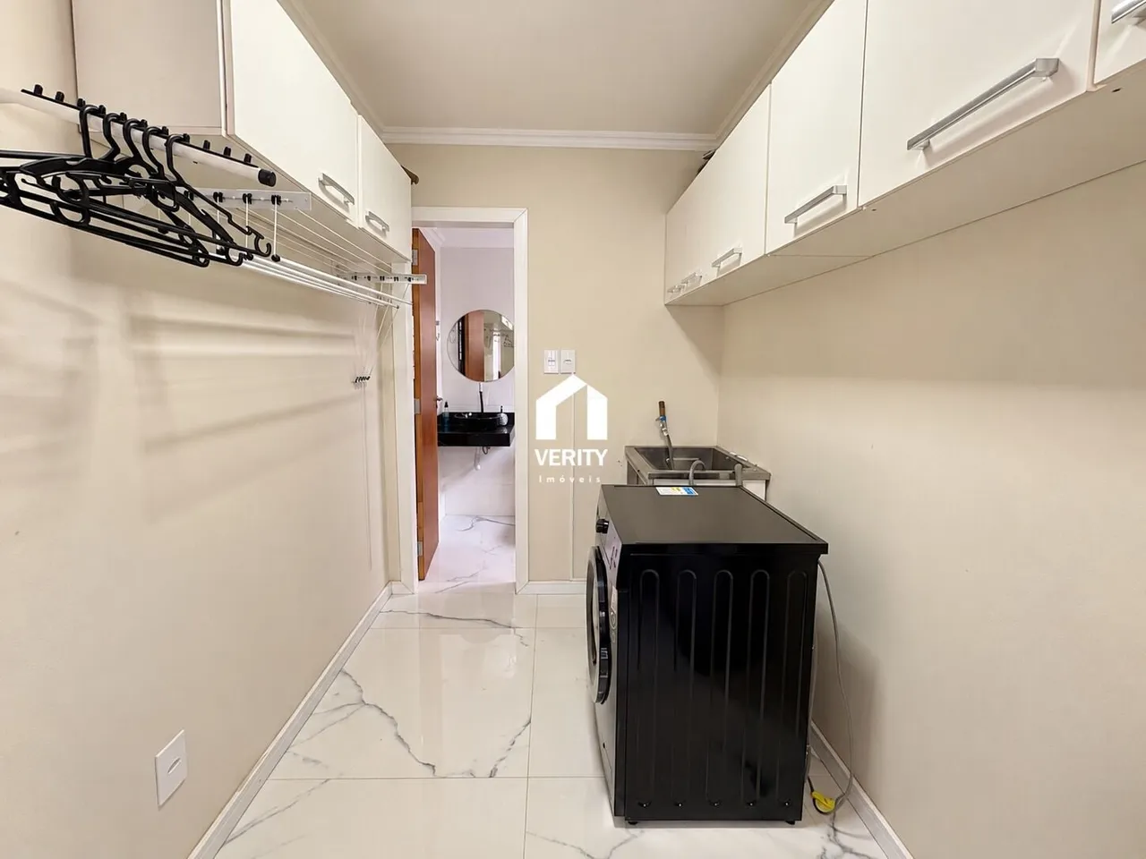 2-bedroom apartment with a home office in Florianópolis — photo 8