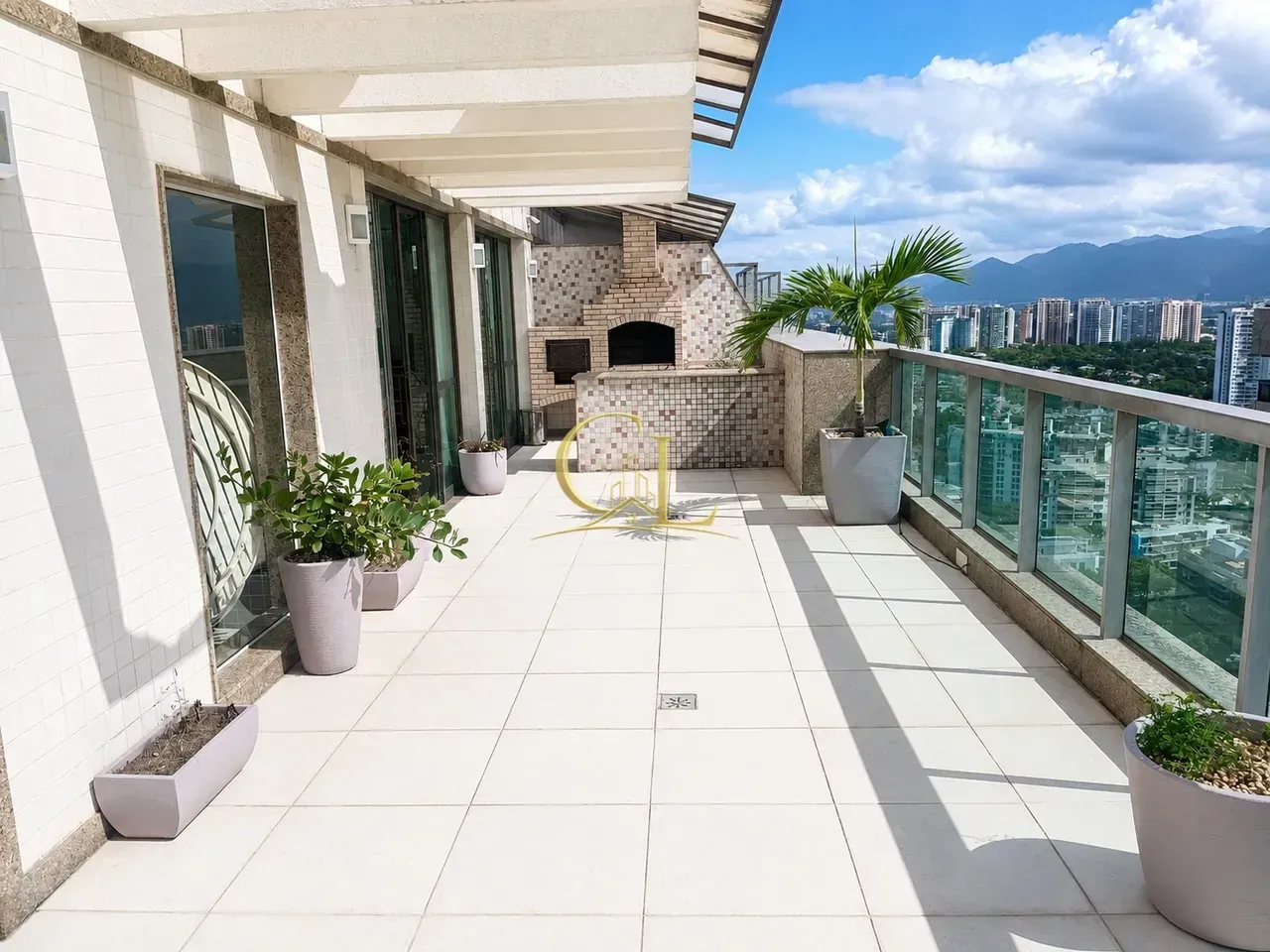 Apartamento mobiliado com 4 quartos e 4 banheiros — photo 4