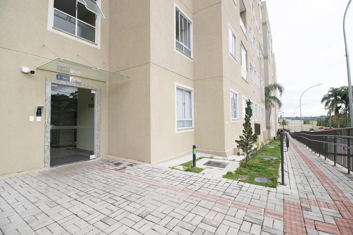 2-bedroom apartment in a building with a gym — photo 7