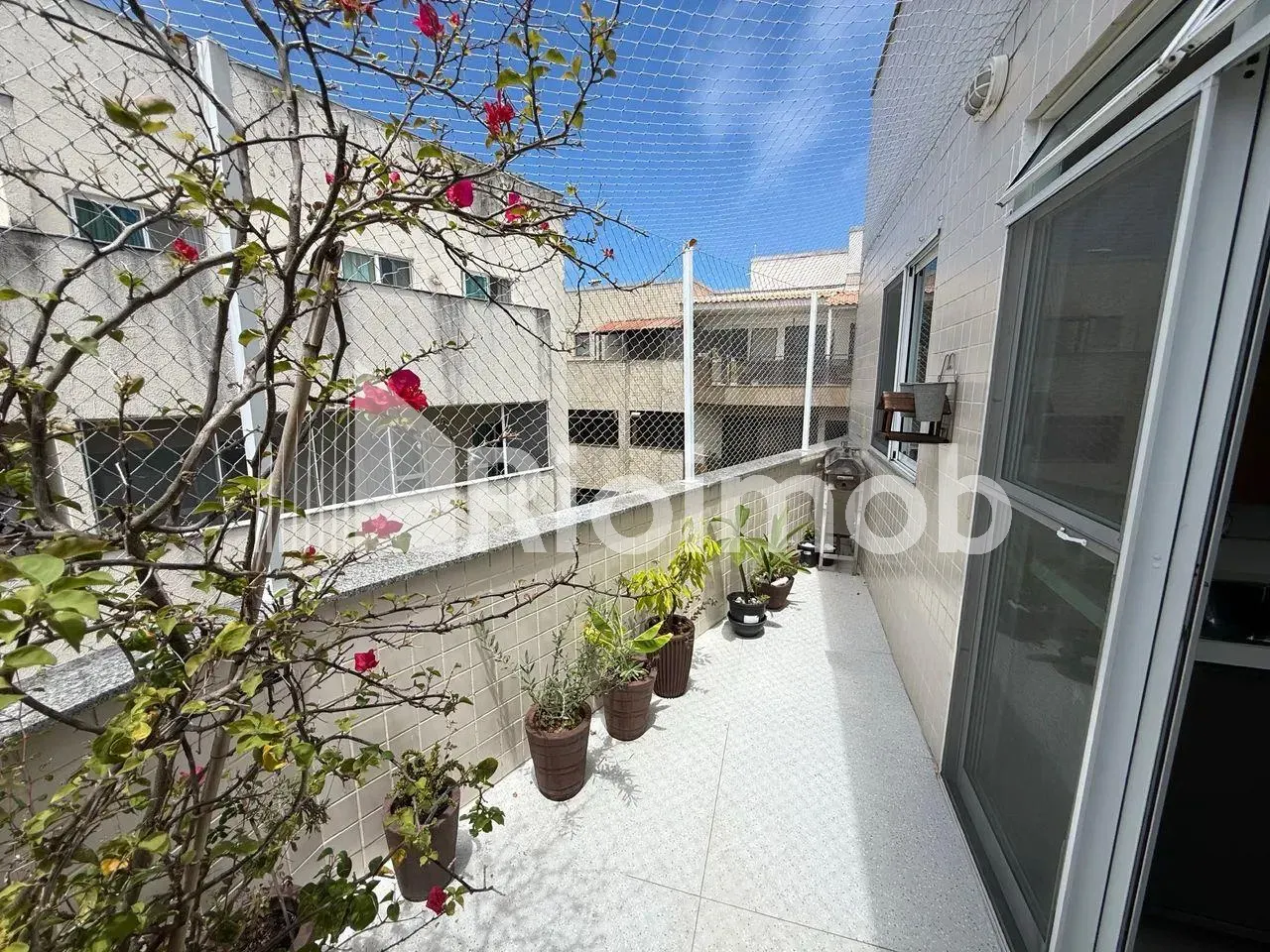 Furnished apartment with 3 bedrooms and balcony — photo 16