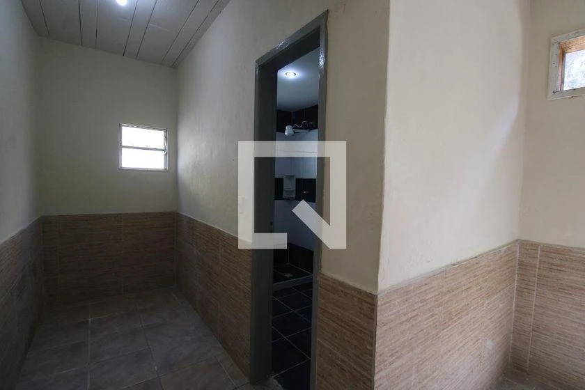 Unfurnished house with 3 bedrooms and 200 m² — photo 25
