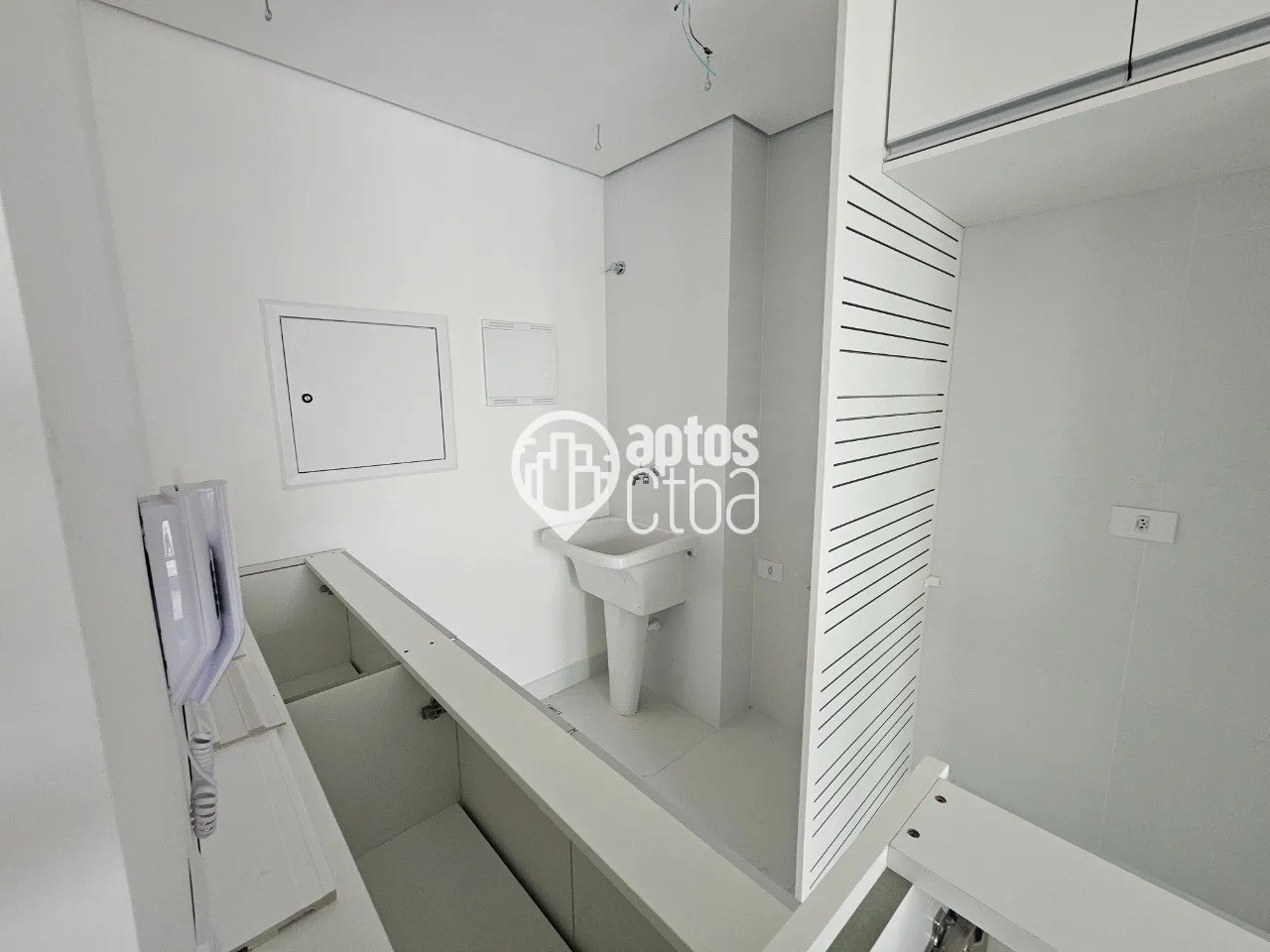 Дерев'яна підлога або ламінат та 2 спальні: квартира 75 м² — photo 15