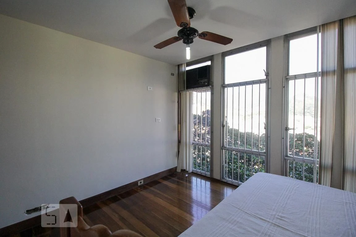 Mountain view in a 3-bedroom apartment, 140 m² — photo 36