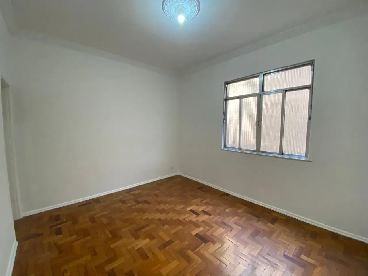 Apartment with 2 bedrooms and 1 bathroom, no parking — photo 14