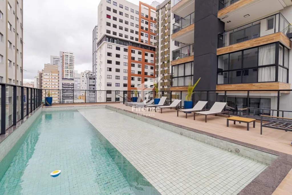 Apartamento mobiliado com cozinha integrada e varanda fechada — photo 47