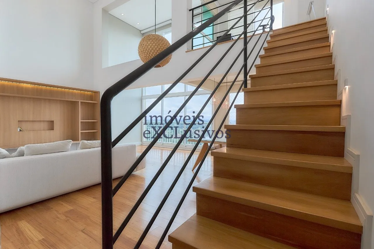 298 m² apartment with 4 bedrooms and laundry area — photo 10