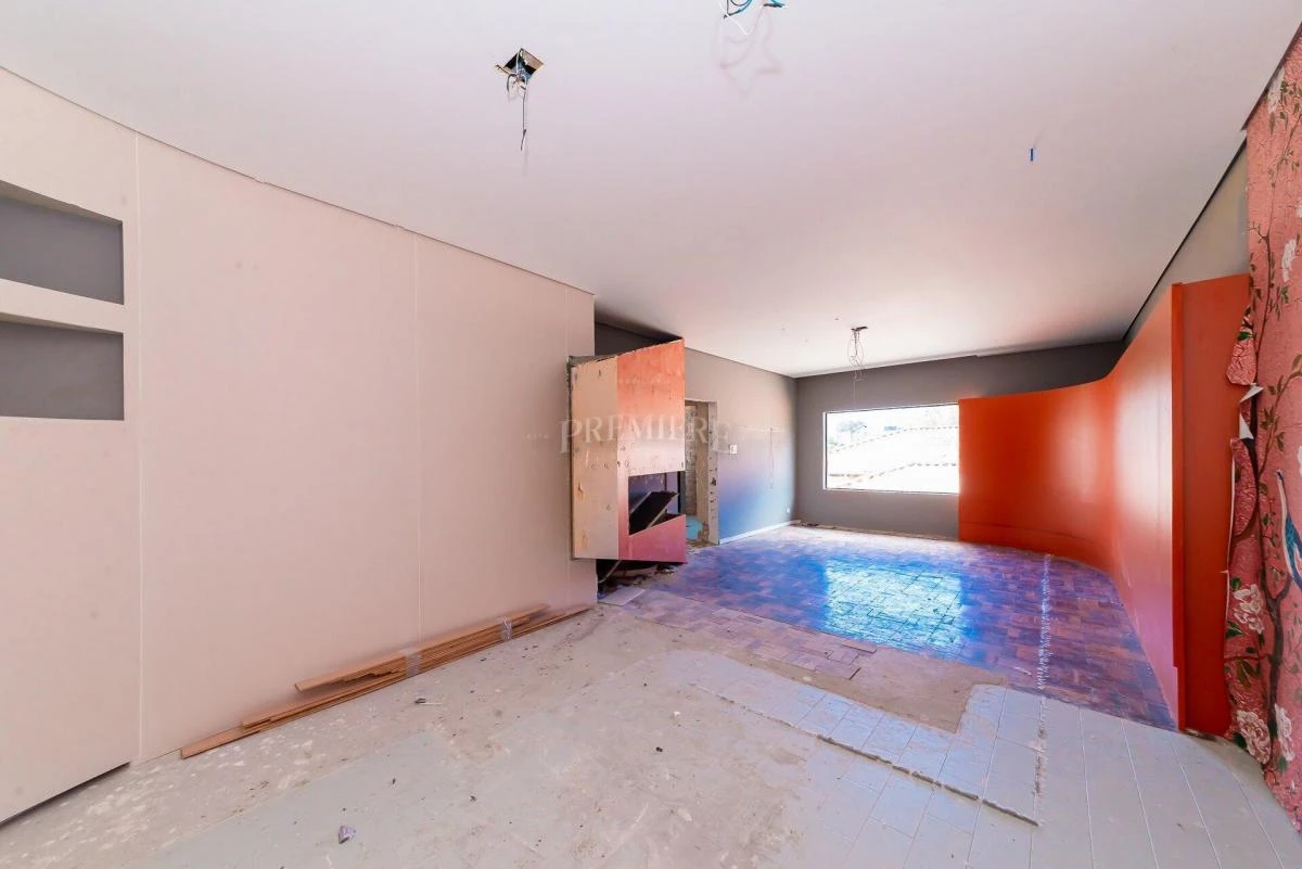 Casa de 220 m² com 5 banheiros e 6 vagas — photo 37