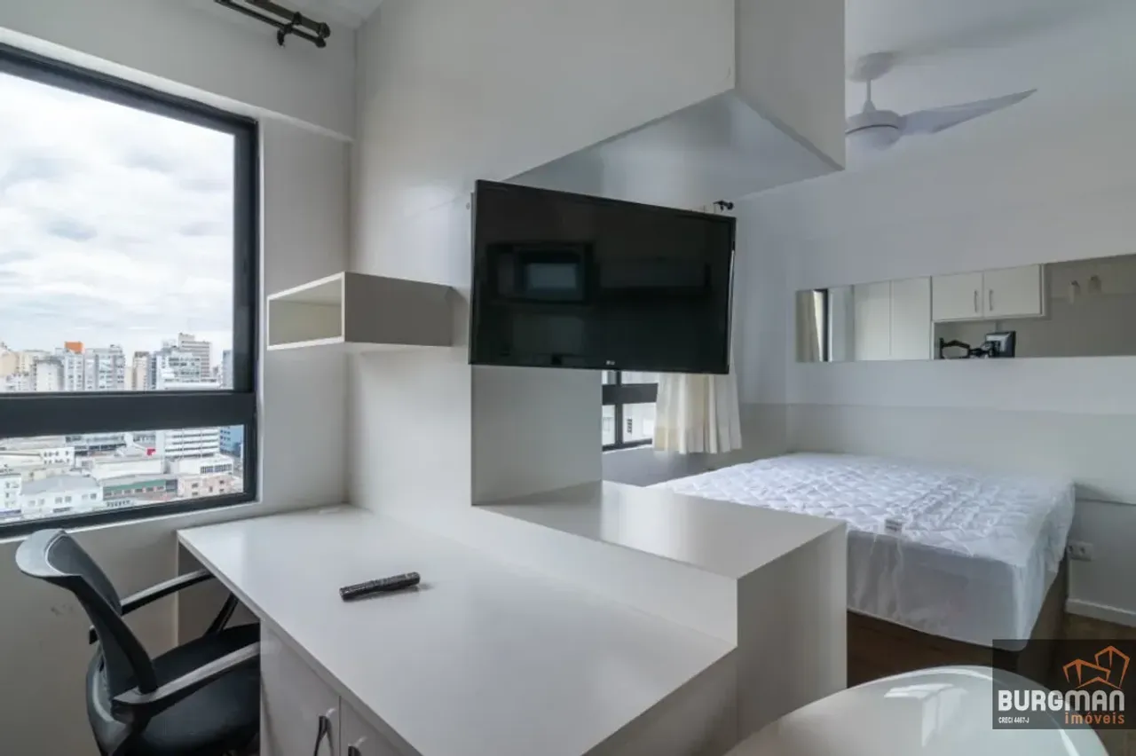 Furnished 21 m² studio on the 17th floor — photo 4