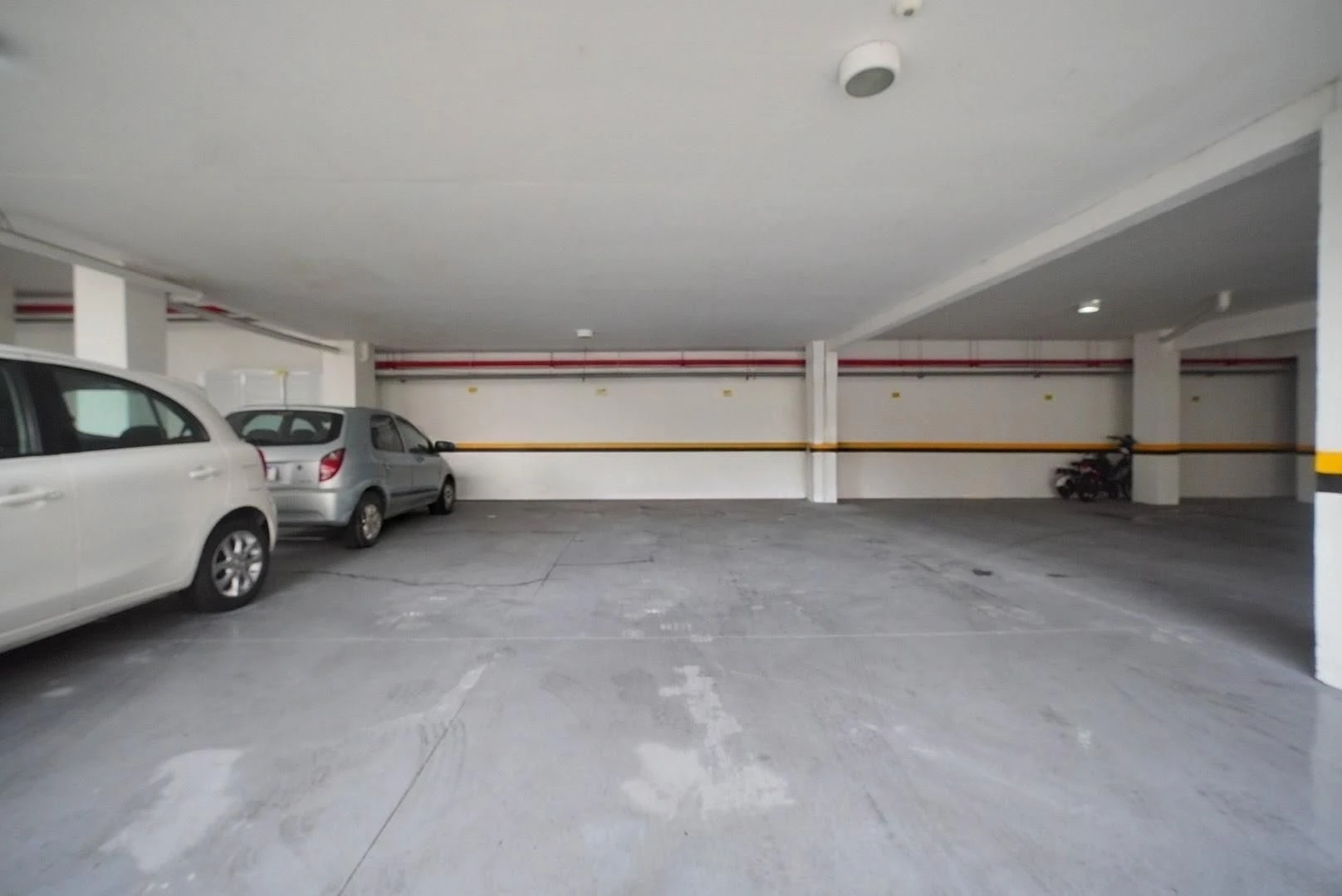 Furnished apartment, 100 m², with a grill on the balcony — photo 12