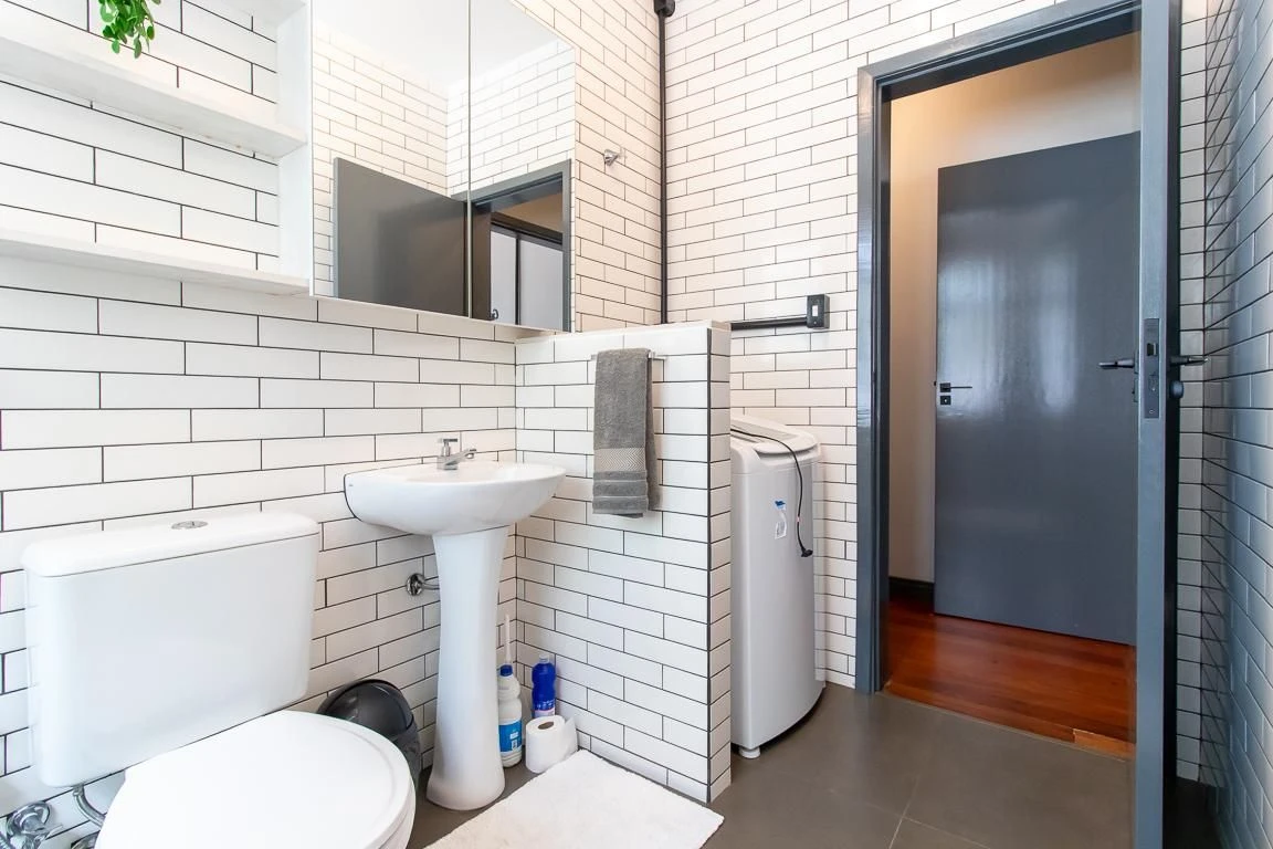 Furnished apartment, 55 m², with a washing machine — photo 18