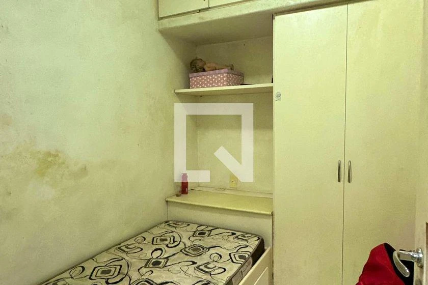 Glass-enclosed balcony in a 4-bedroom apartment, 403 m² — photo 48