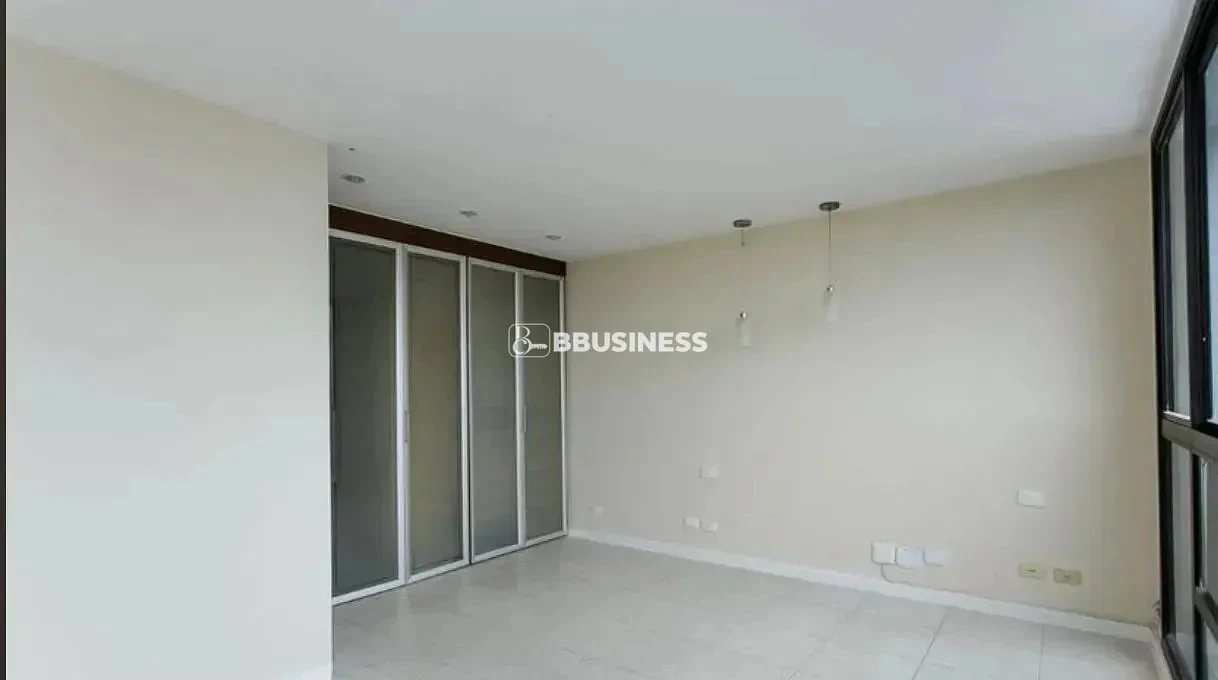 Duplex penthouse with 3 en-suite bedrooms and 200 m² — photo 8