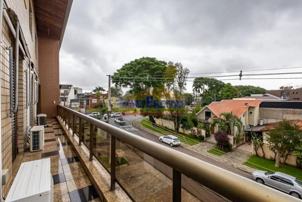 House with 5 bedrooms and balcony, plus 5 parking spots — photo 37