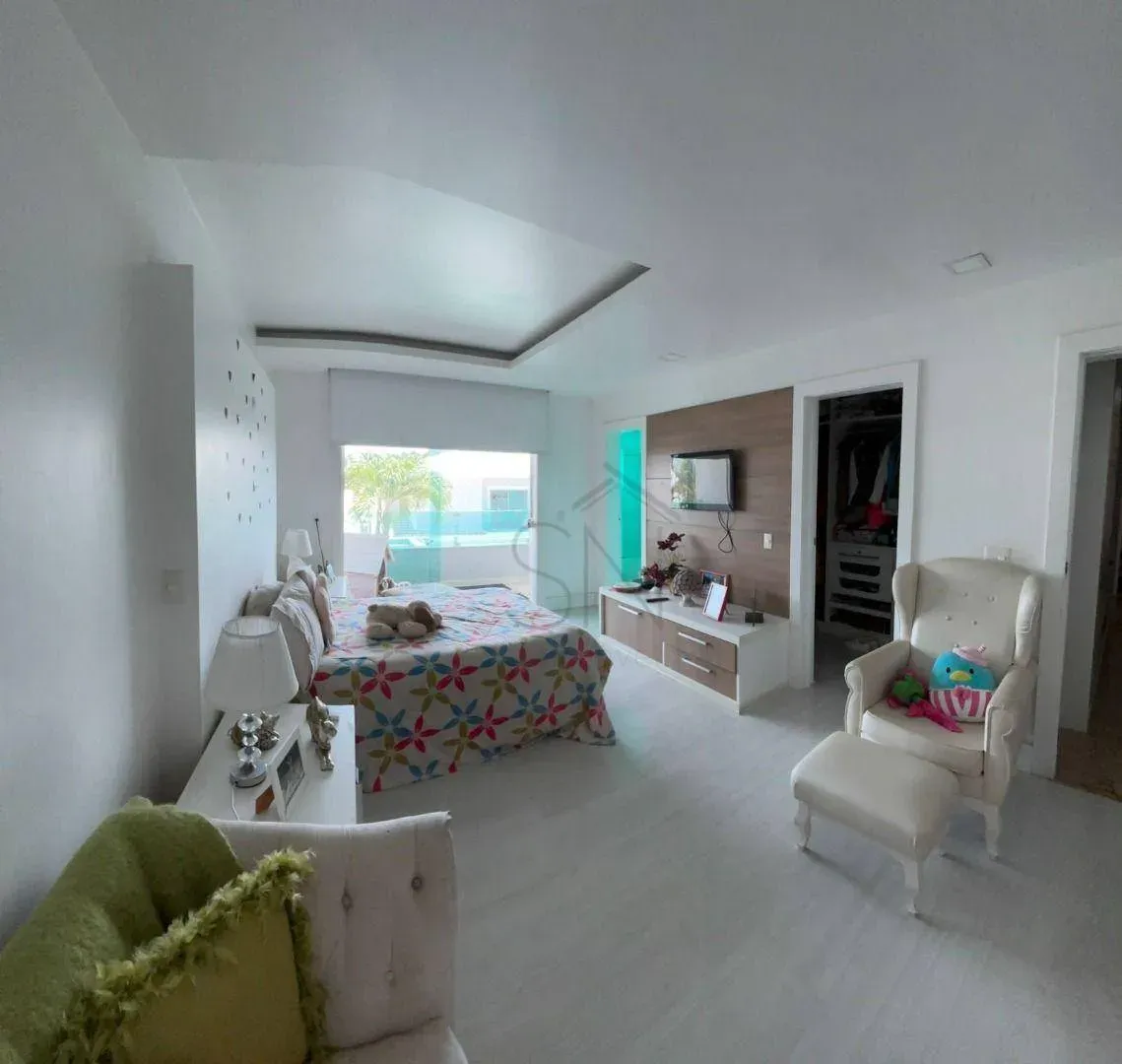 Furnished house 830 m² with 6 bedrooms and open kitchen — photo 11