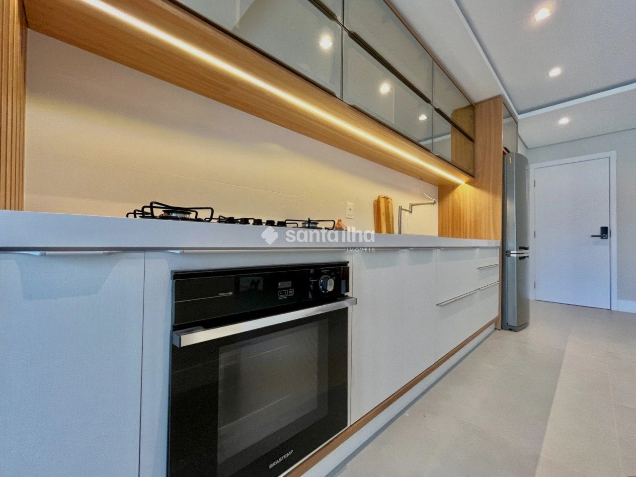 Floor-to-ceiling windows in a 3-bedroom apartment, 152 m² — photo 6