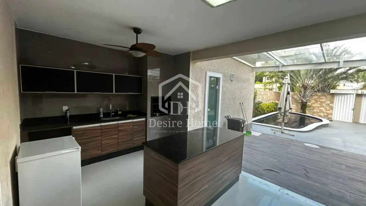 House with 4 bedrooms and an open-plan kitchen — photo 20
