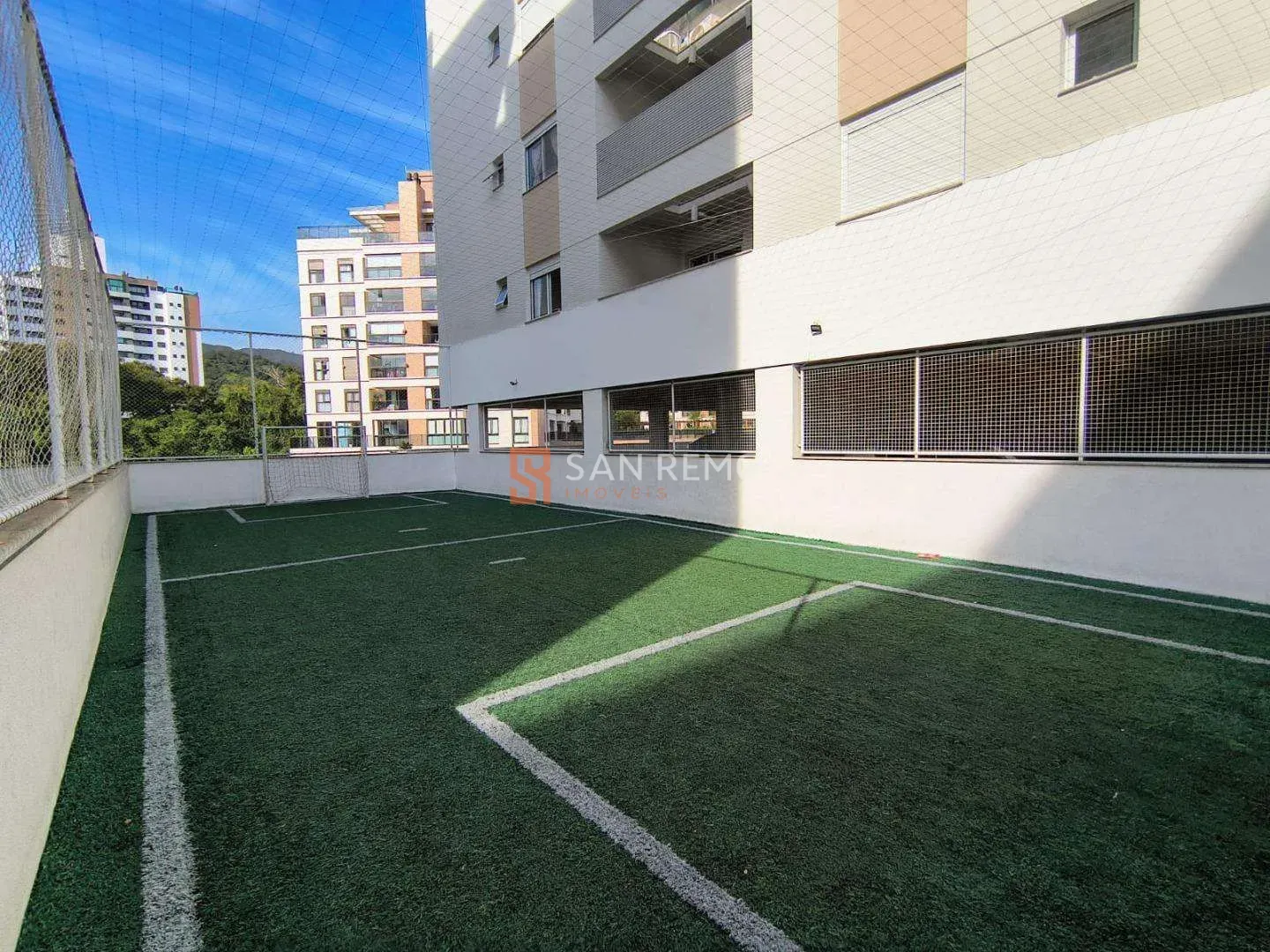 Park view in a 3-bedroom apartment, 184 m² — photo 36