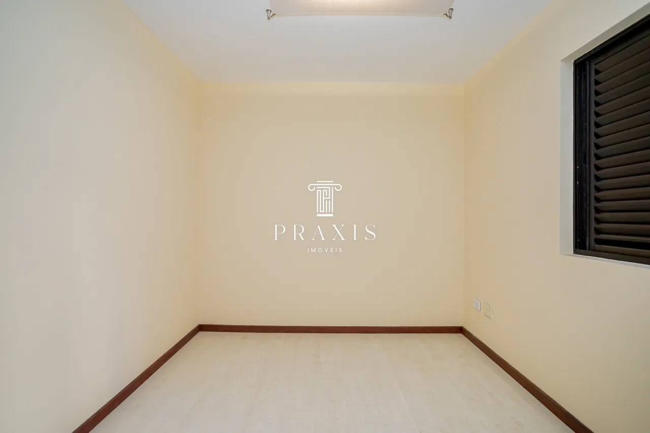 Duplex apartment with 2 bedrooms and a balcony — photo 17