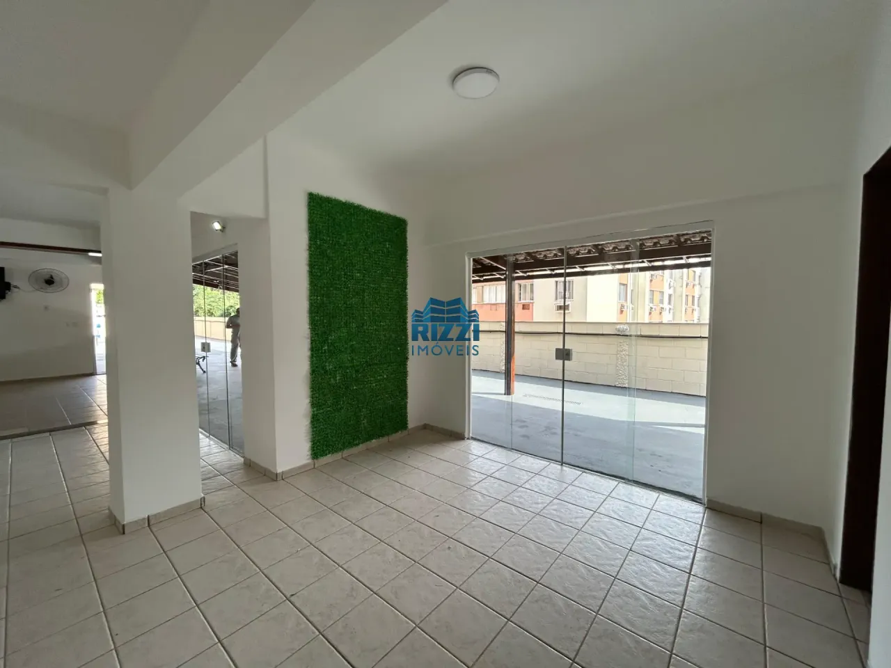 Apartment with 3 bedrooms and gas water heating — photo 17