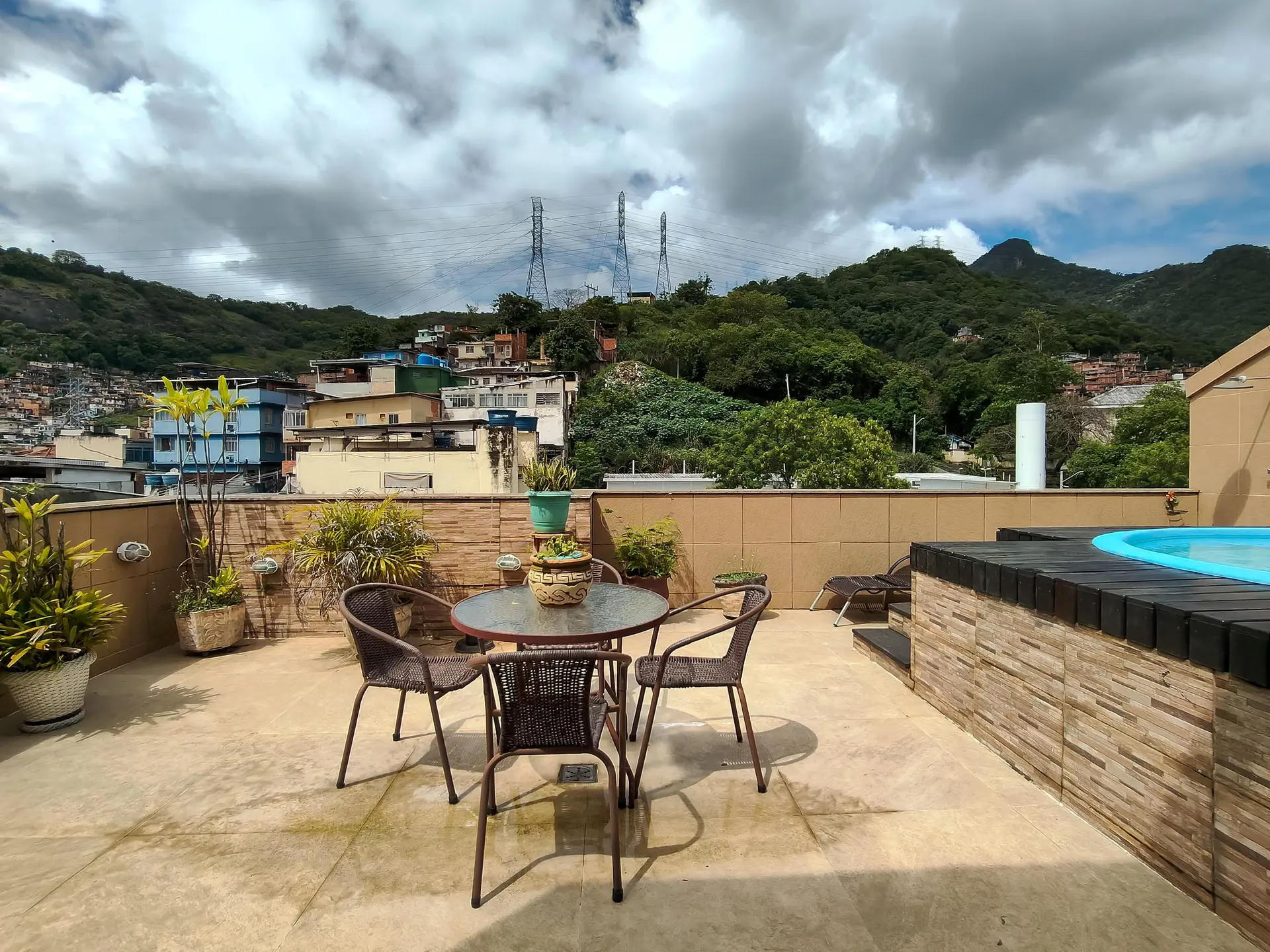 Mountain view in a 3-bedroom apartment, 200 m² — photo 19