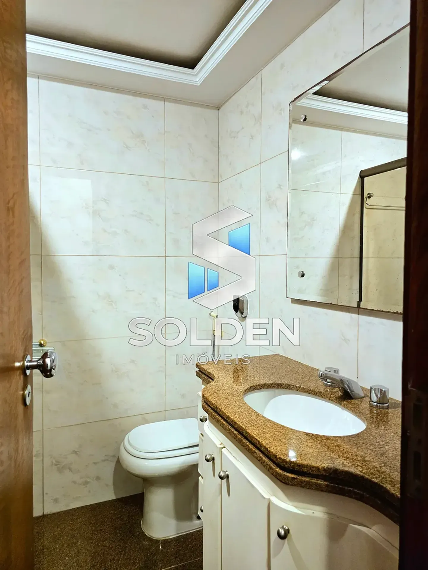3-bedroom apartment with glass-enclosed balcony and 4 baths — photo 22