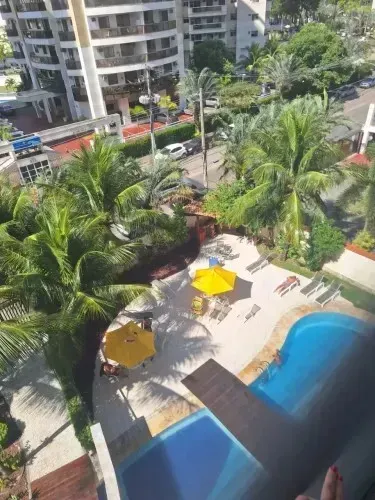 Apartamento com 2 quartos, 2 banheiros e varanda com vidro — photo 7