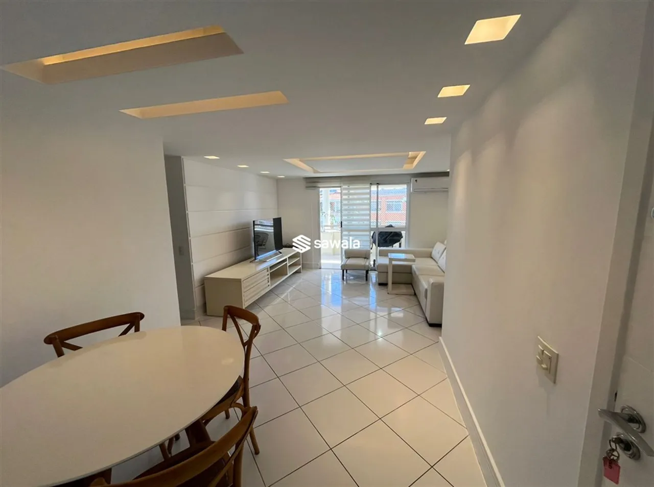 Apartamento mobiliado com 3 quartos e 2 banheiros — photo 7