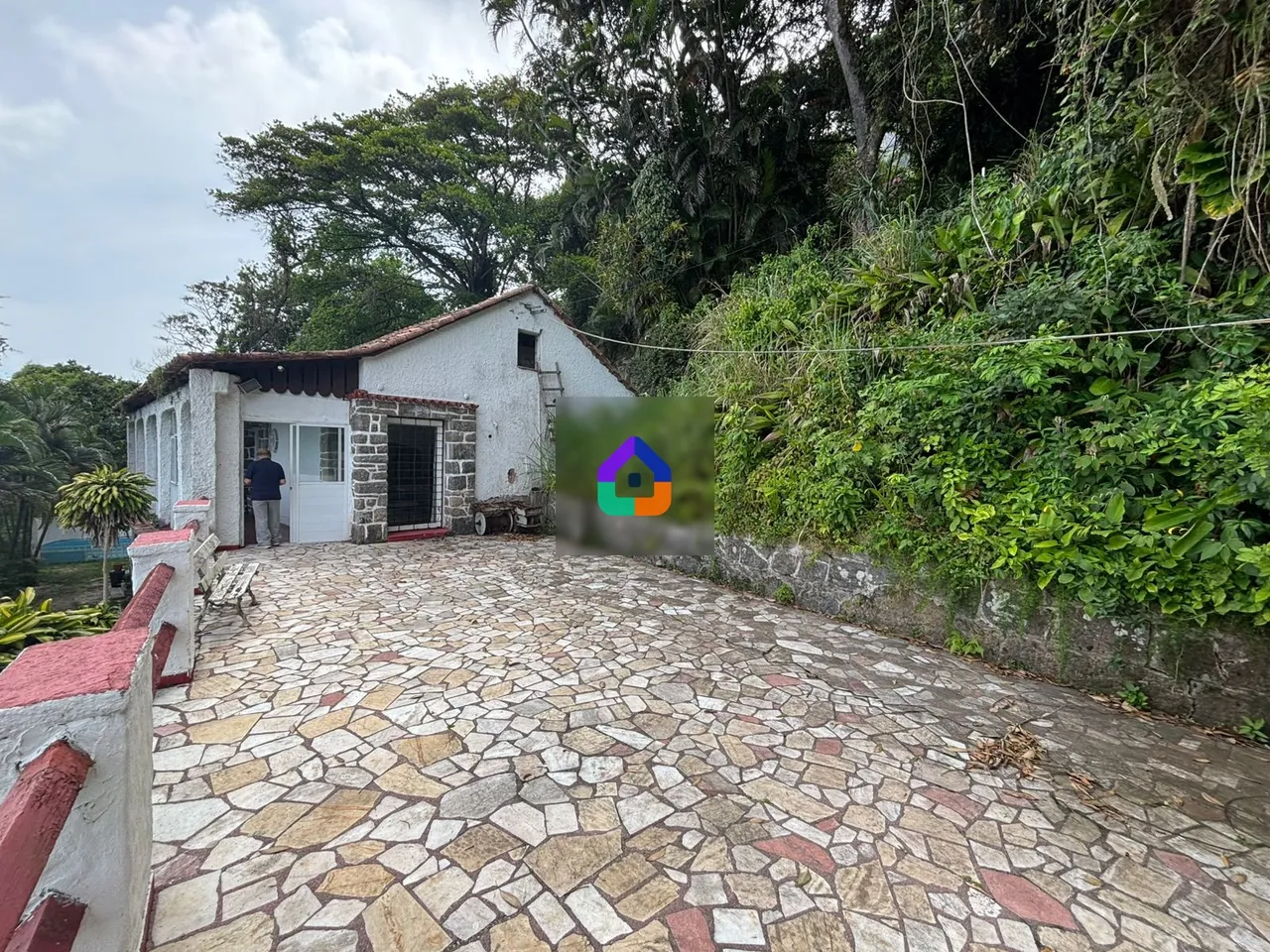 Casa sem mobília com 5 quartos e 5 banheiros — photo 9