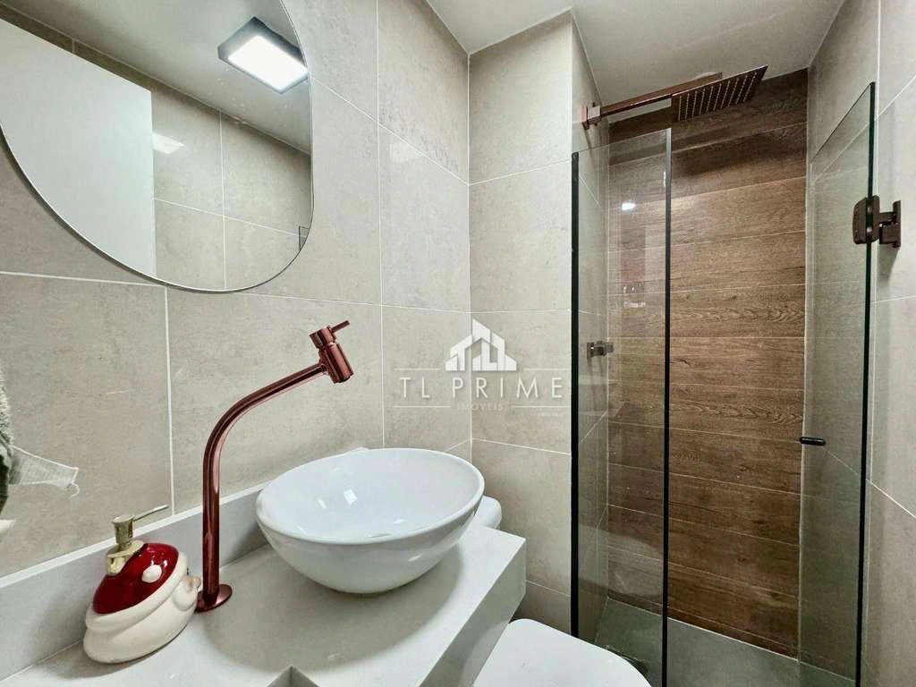 Furnished penthouse with 205 m², 3 bedrooms and 2 suites — photo 10