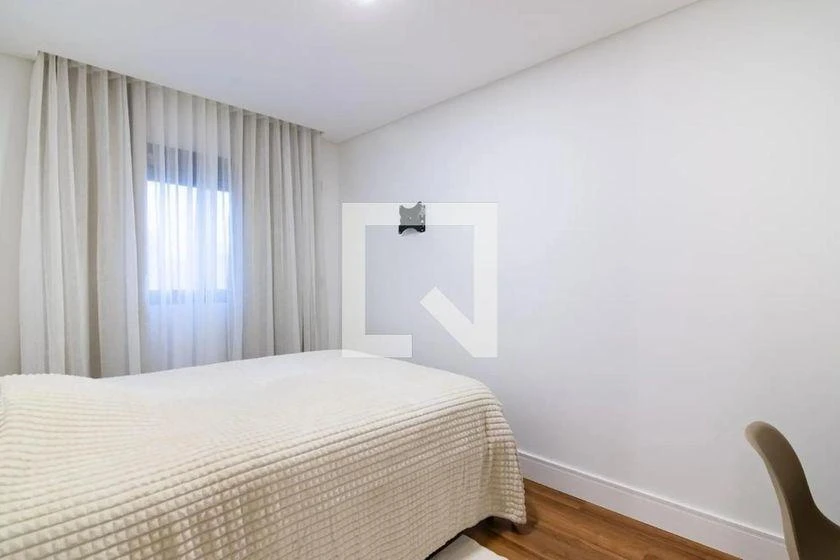 Furnished apartment, 152 m², with a home office — photo 17
