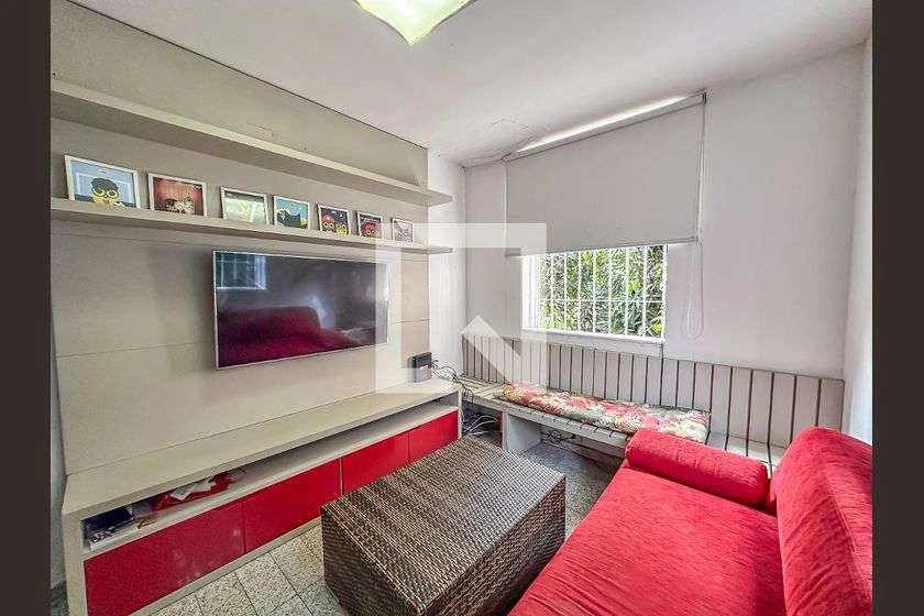 Casa com 4 quartos, jardim privativo e 300 m² — photo 16